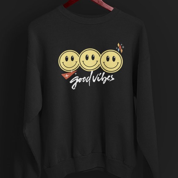 Smiley Face SweatShirt, Good VibesT-shirt, Smiley Minimal Shirt, Retro - Picture 5 of 9
